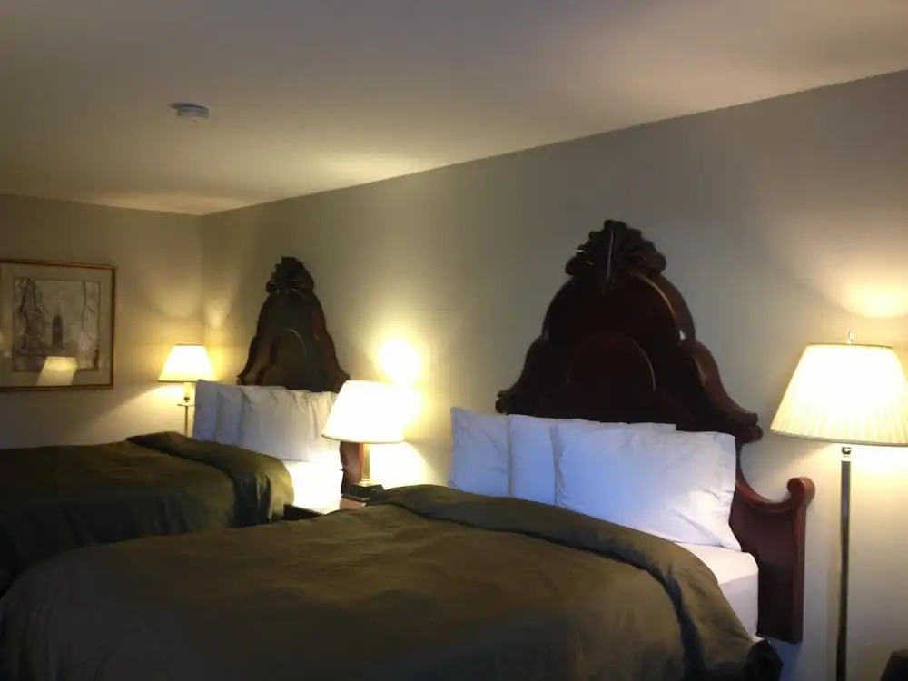 Midtown Motel & Suites