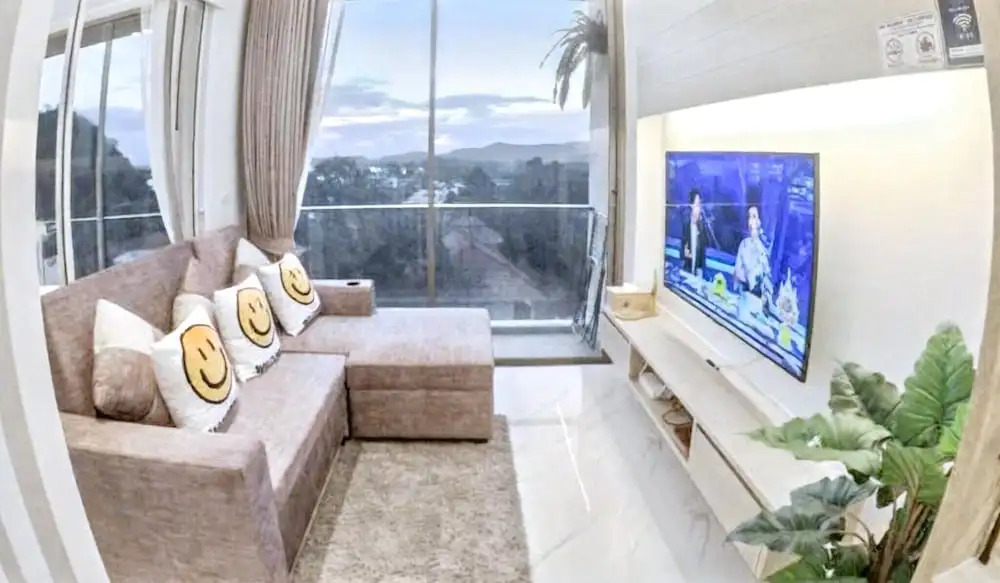 Rocco 513 - Corner 1 Bedroom Serviced Apartment With Seaview