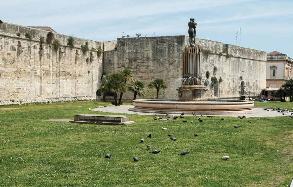 Beautiful Home in Lecce LE With Wifi and 2 Bedrooms