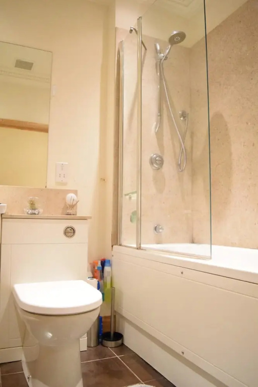 Spacious 1 Bedroom Apartment