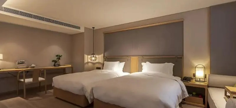Xiangyuan Yungu Holiday Hotel