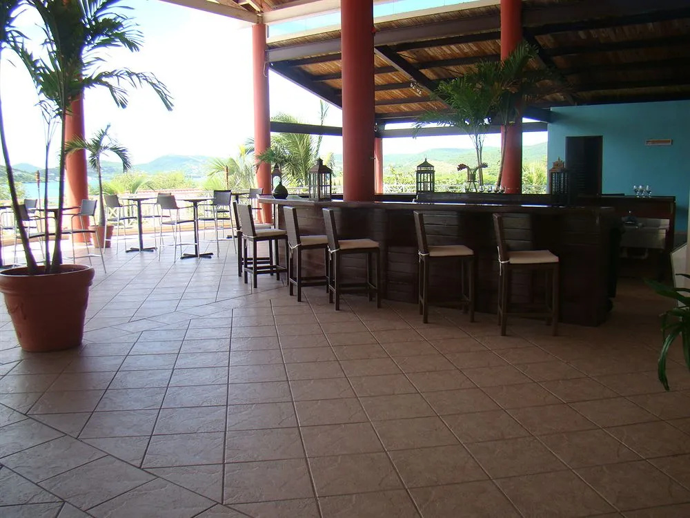 Sea Breeze Hotel