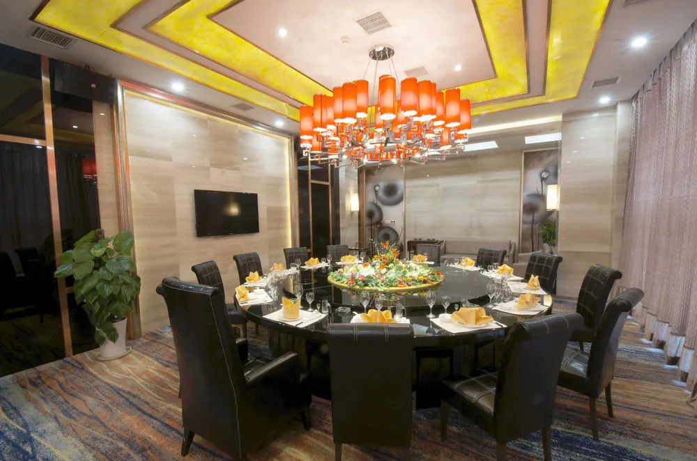 Royal Hotel