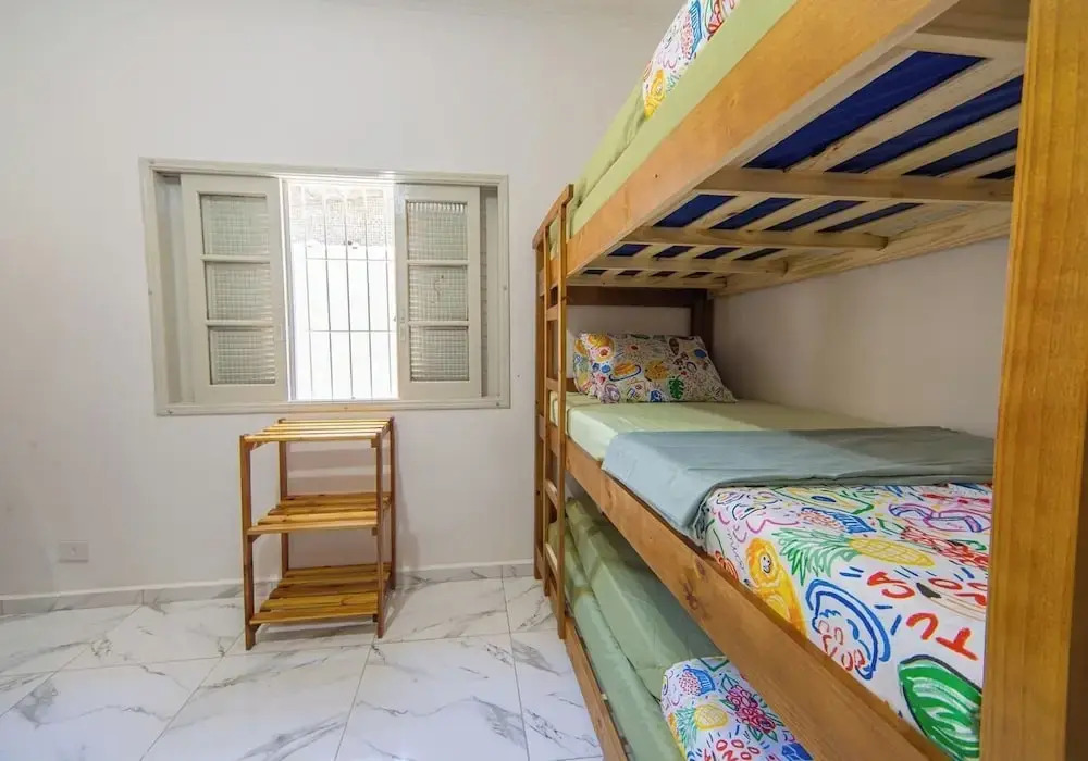 Casa Familiar na Praia Grande c Garagem Aceita Pet