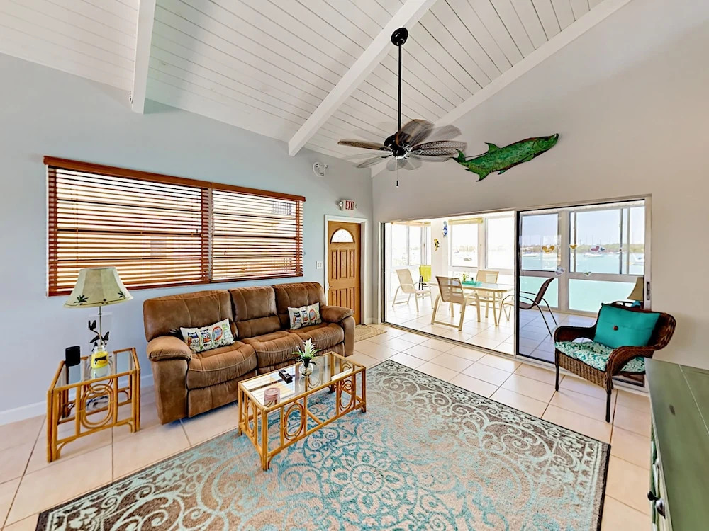 99 Sombrero Blvd Duplex Unit B 2 Bedrooms 2 Bathrooms Duplex