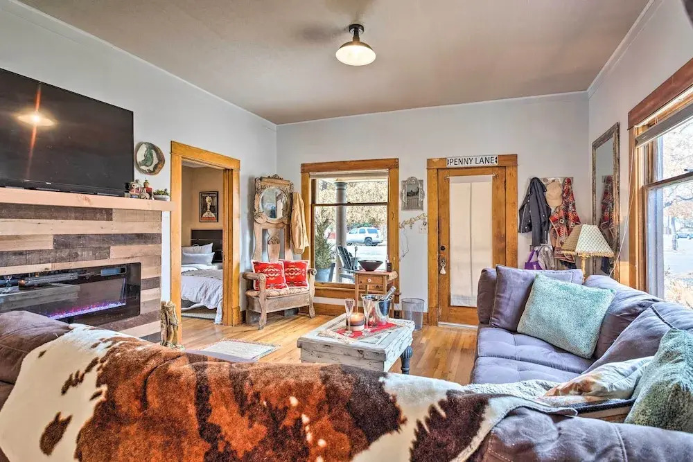Lovely Montrose Home w/ Yard: Walk to Dtwn & Park!