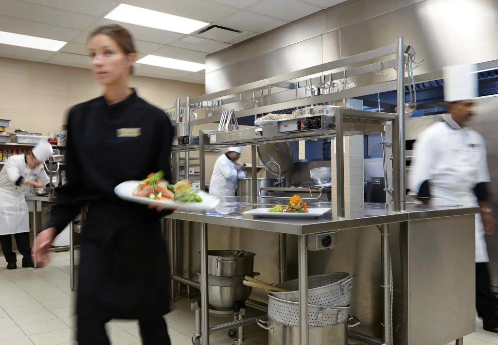 Courtyard by Marriott Montreal Airport