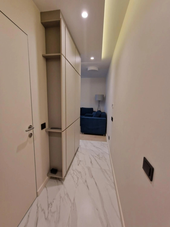 Newly refurbished best located one bed flat MAX 3 PERSON included kids