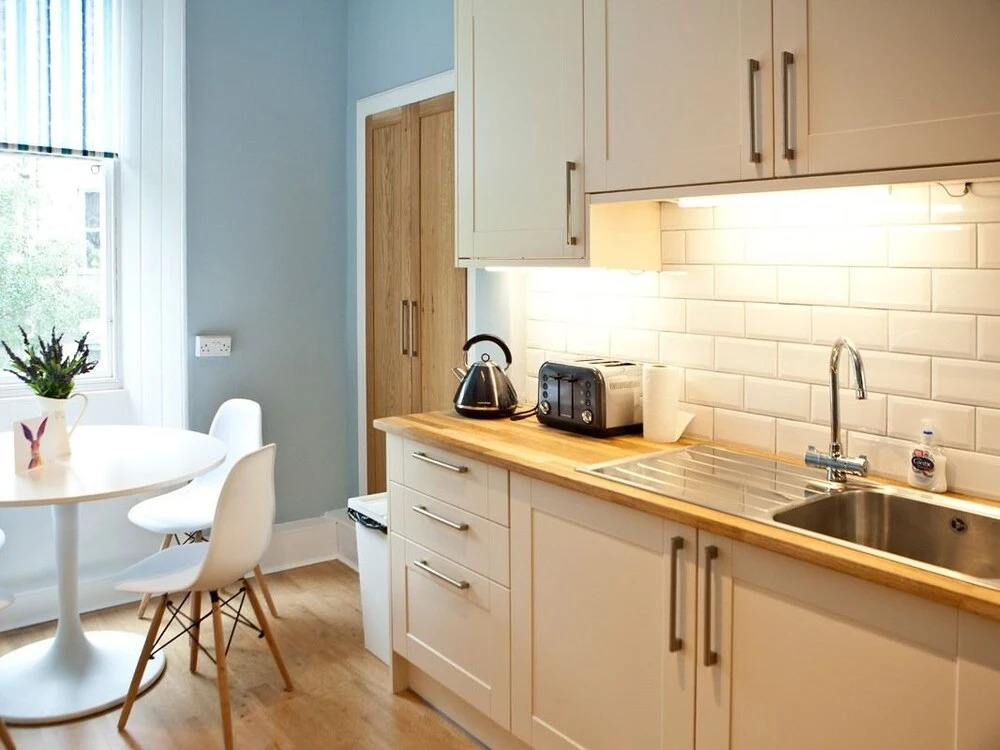 Edinburgh Serviced Apartment