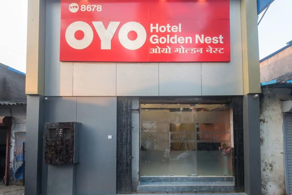 OYO 8678 Hotel Golden Nest