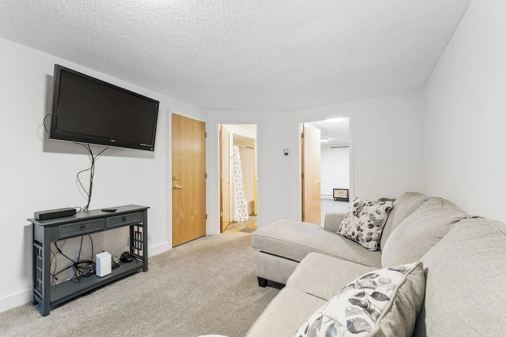 Saddle Ridge Townhomes #253 : 2