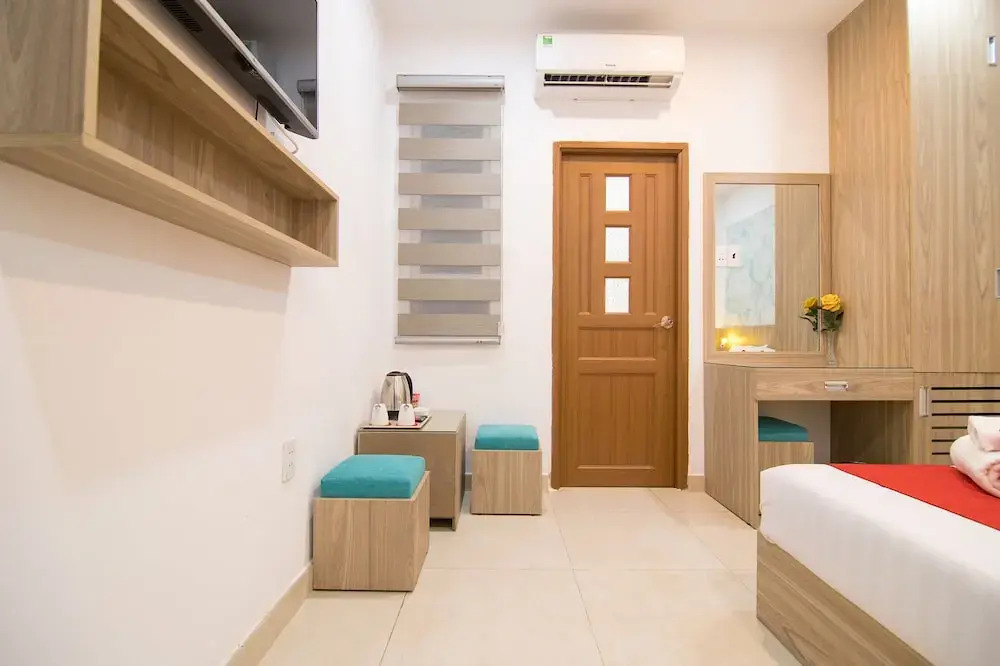 Cozrum - Love Hotel Trần Bình Trọng