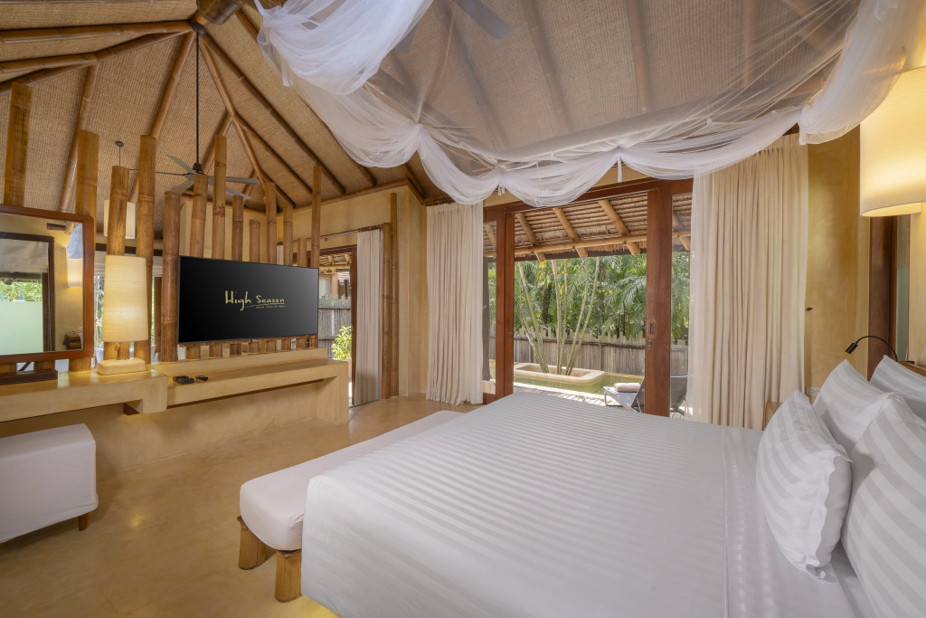 High Season Pool Villa & Spa