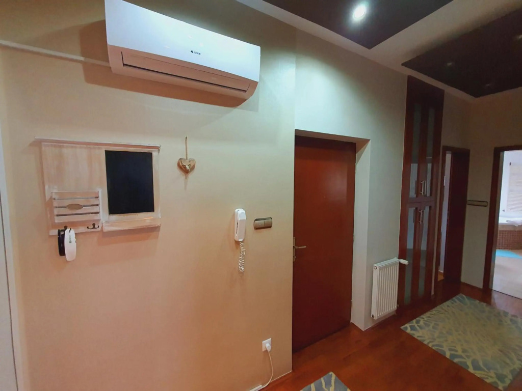 Adel Apartman