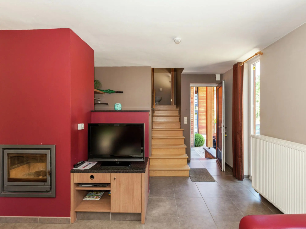 Elegant Villa in Bomal