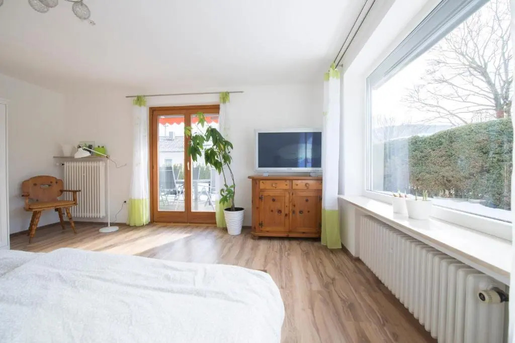Ferienwohnungen Lärchennest zwischen Chiemsee und Bergen
