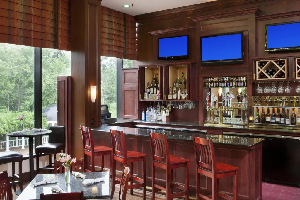 DoubleTree by Hilton Charlottesville