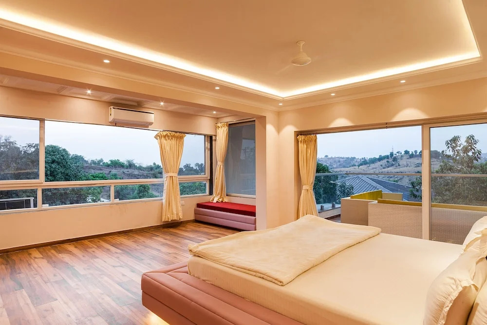 Red Door Villa by Shiloh Stays Igatpuri