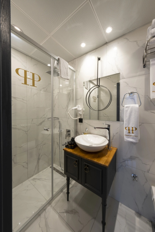 Ferman Port Hotel - Special Category