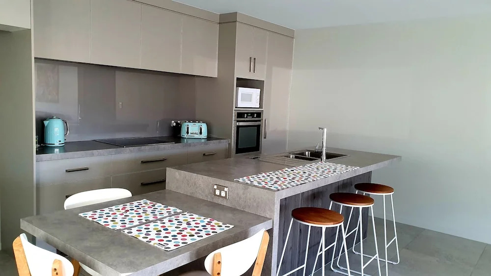 Private 3-Bedroom at CBD Tauranga