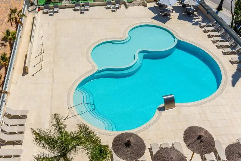 Rentalmar Salou Playa Family Suites & Pool