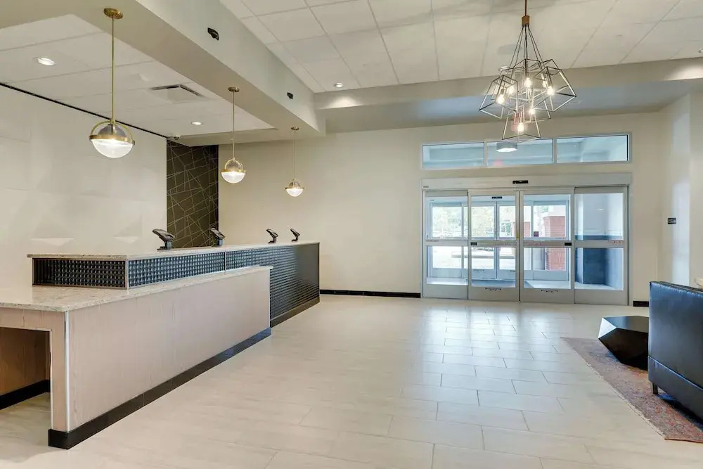 Drury Plaza Hotel Savannah Pooler