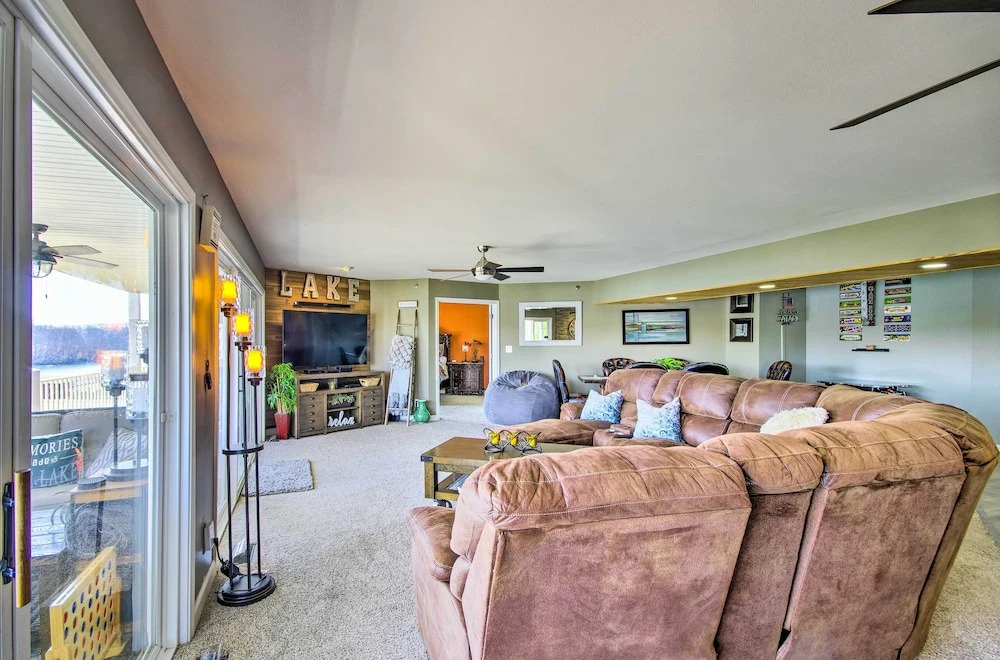 Stunning Lake Views: Spacious Osage Beach Condo!