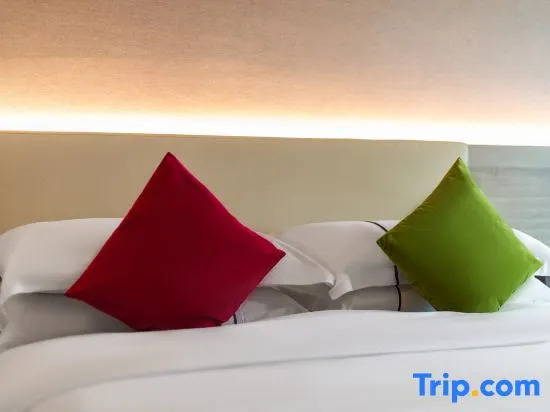 Sanyuan Hotel (Zixing Dongjiang Lake)