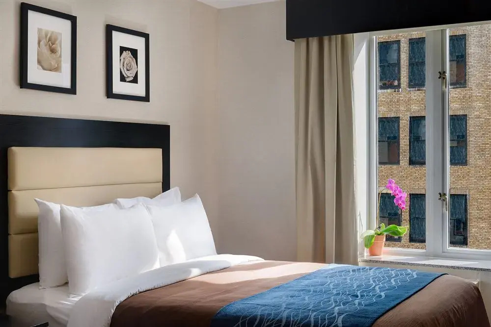 Artel Hotel by The Red Collection Times Square