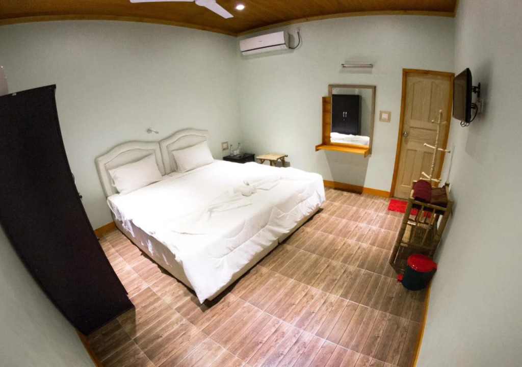 Zest Cabana