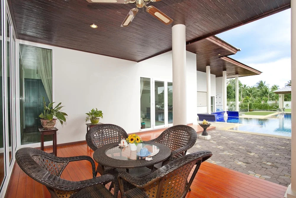 Huay Yai Manor