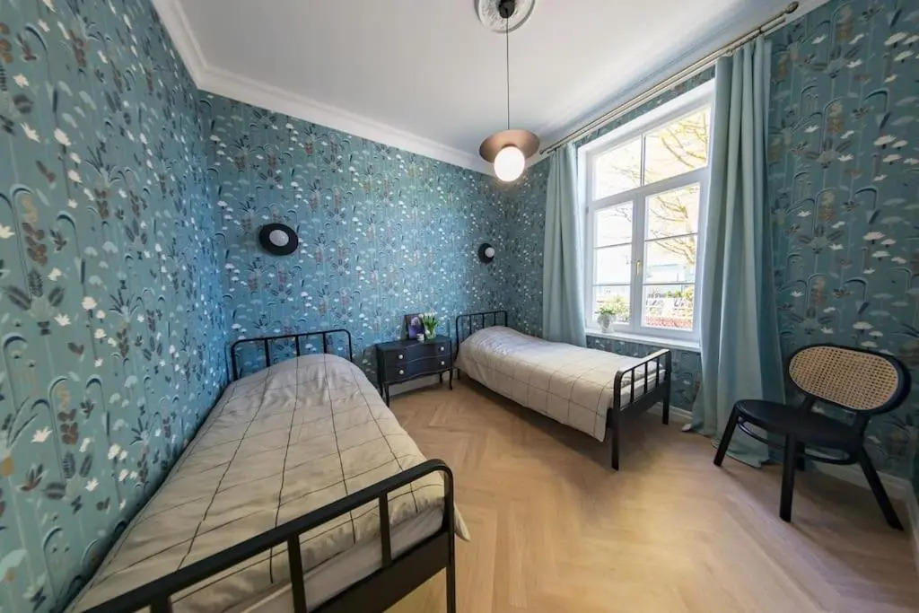Lovely 2-bedroom apartment with free parking