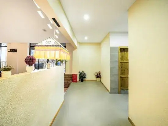 Fine Homes Hotel