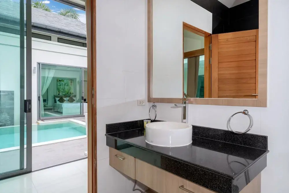 Villa Talosy with Salt Pool near NaiHarn