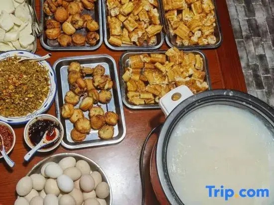 Xi Jie Homestay (Border Town Tea Cave Scenic Area Branch)