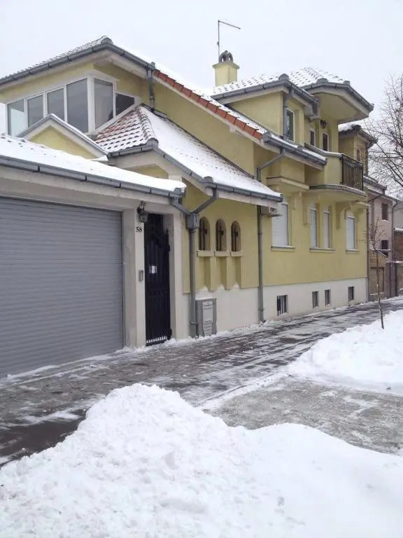 Aleksandar Apartment