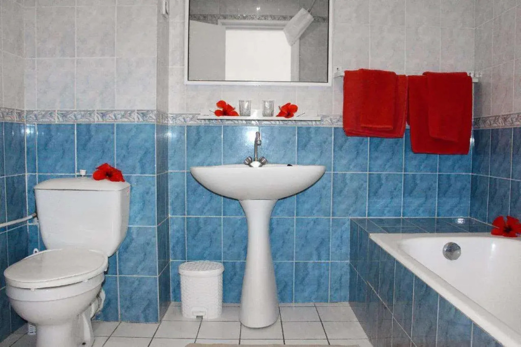 Emira Hotel