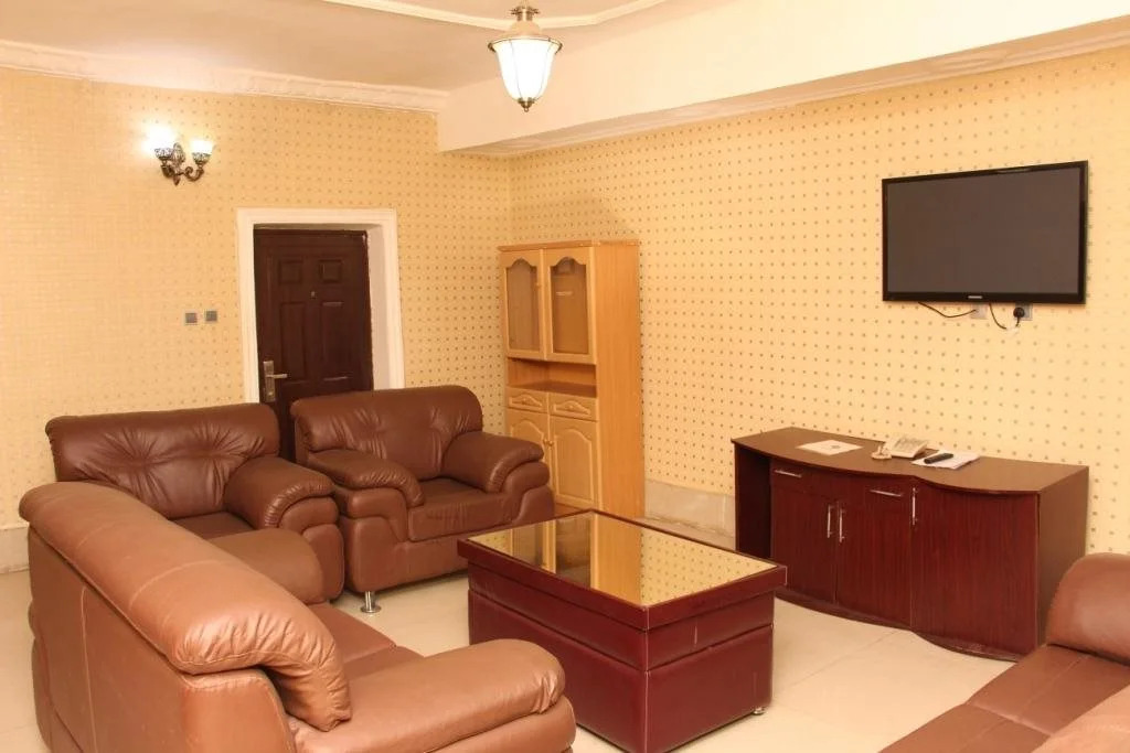 Tauba Hotel