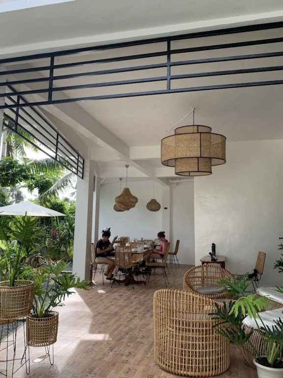 Bahandi Hotel