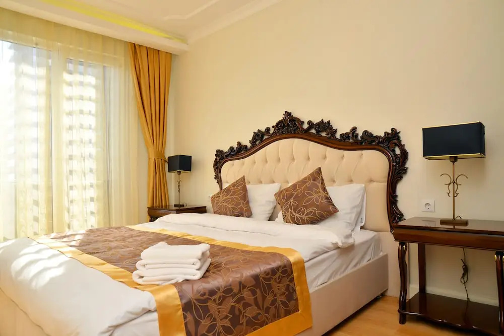 Double Park Suites