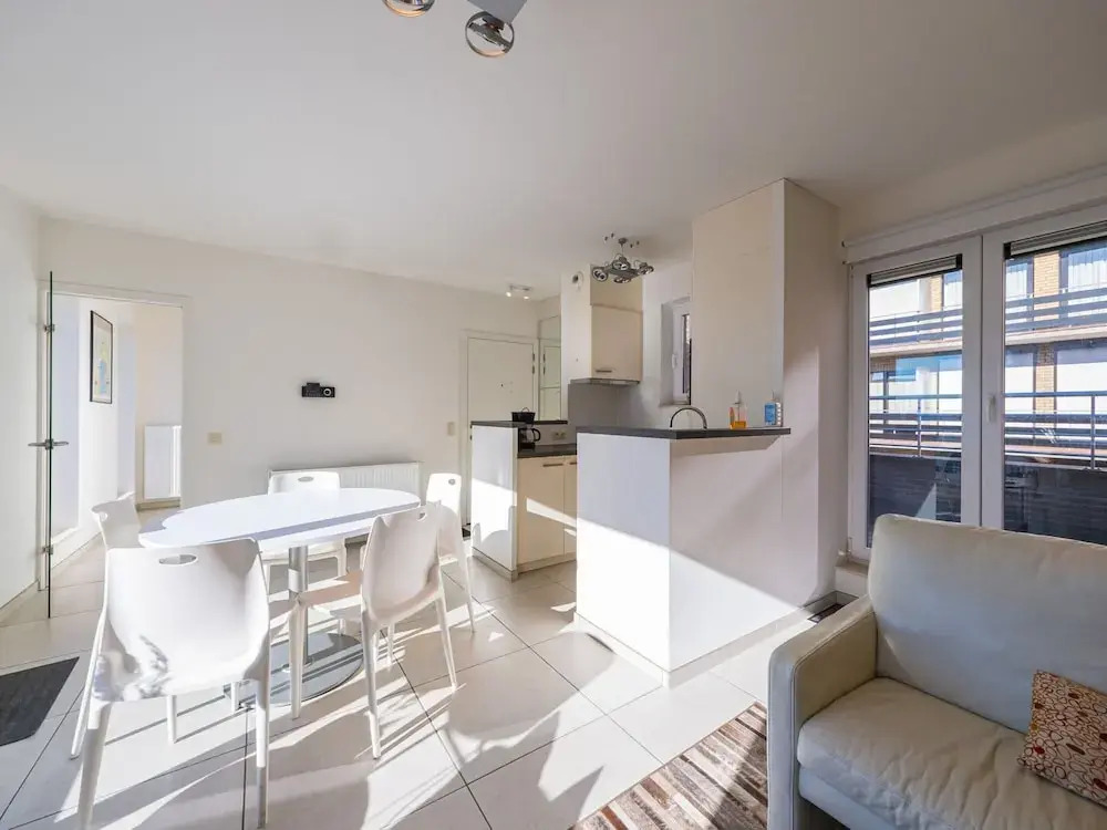 Exclusive Penthouse With 2 Sunny Terraces
