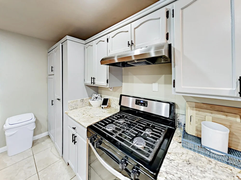 188 S Eureka Dr Home 3 Bedrooms 2 Bathrooms Home