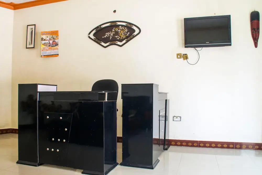 Rays Hotel