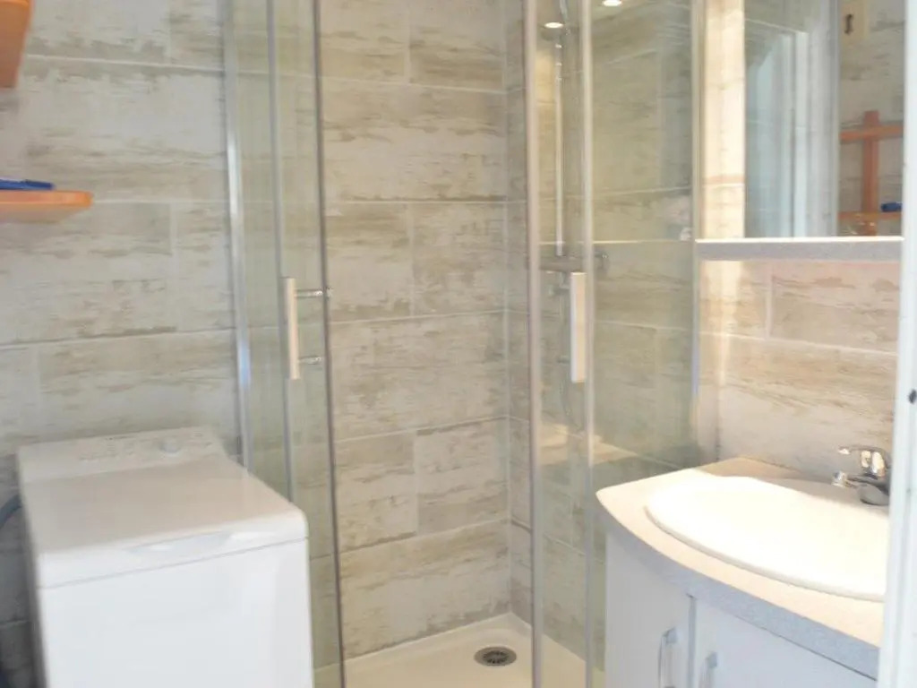 Appartement Le Grau-du-Roi, 2 pièces, 6 personnes - FR-1-250-105