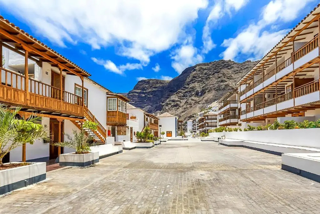 Spectacular views first line 2 bedrooms apartment