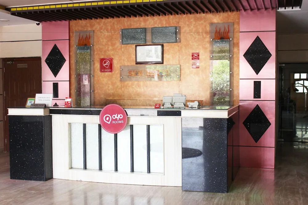 OYO 1835 Sun Hotel Agra
