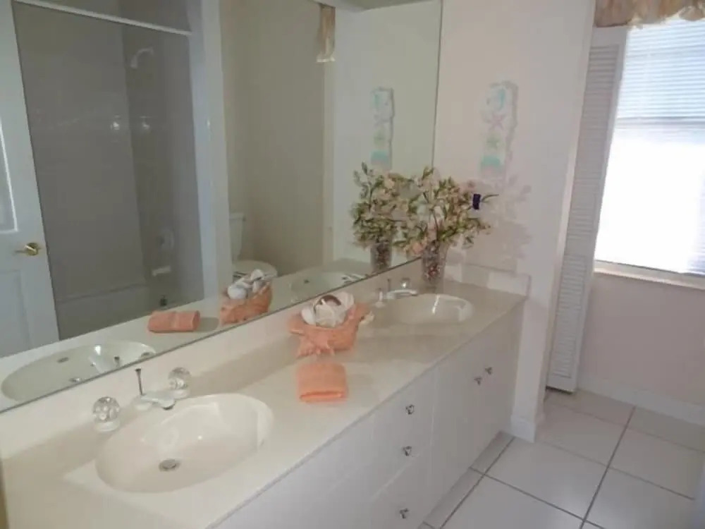 KEN486 3 Bedroom Holiday Home by Marco Naples Vacation Homes