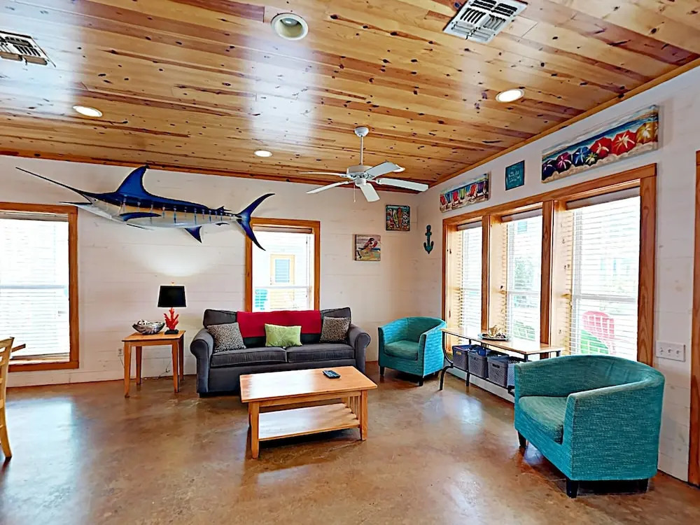 The Commons #103 - Three Bedroom Townhome