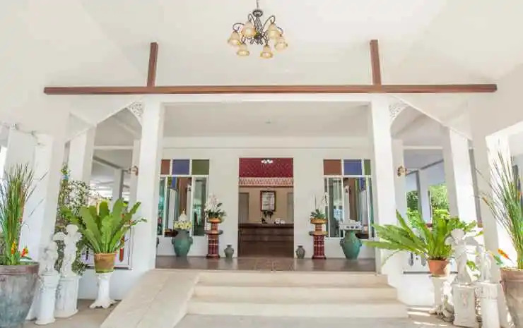 At Ruam Chok Hotel