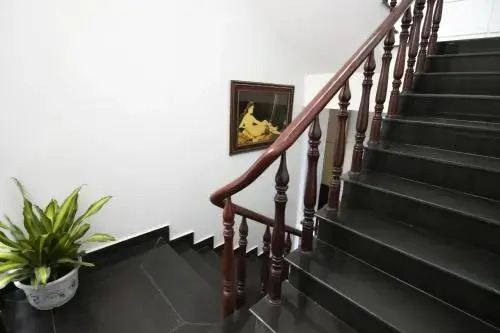 May Hotel